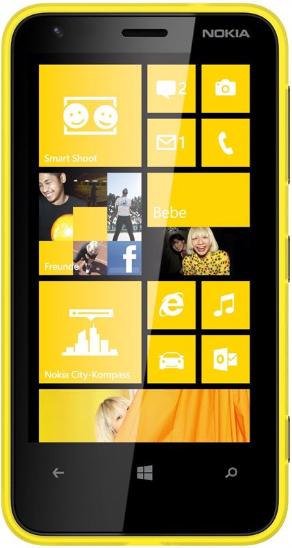 Nokia Lumia 820 geel