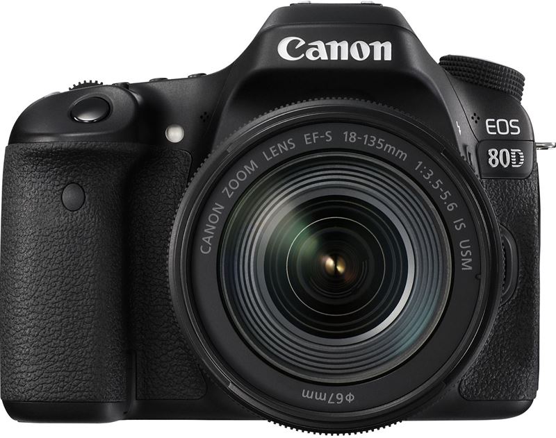 Canon EOS 80D + EF-S 18-135 IS USM zwart