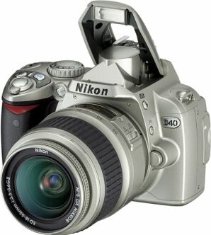 Nikon Silver D40 Digital SLR Camera + 18-55mm Lens zilver