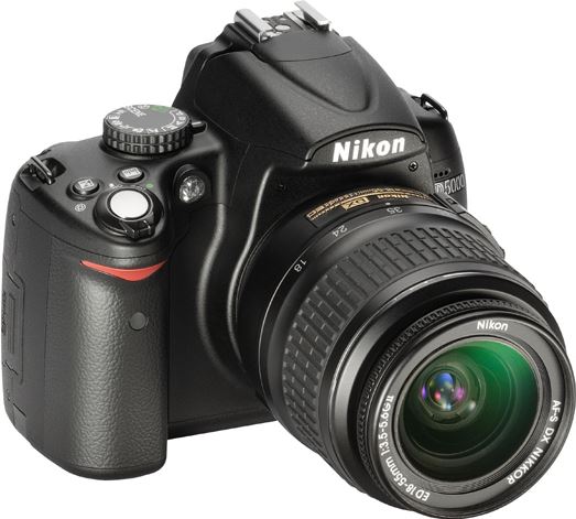 Nikon D5000 + AF-S DX NIKKOR 18-55mm zwart