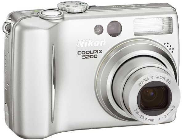 Nikon Coolpix 5200 zilver