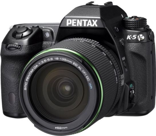 Pentax K-5 + SMC PENTAX-DA 18-135mm zwart