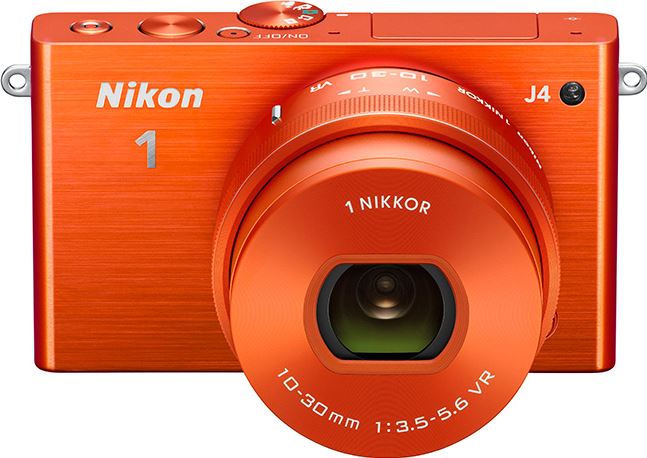 Nikon 1 J4 + 1 NIKKOR VR 10-30mm oranje