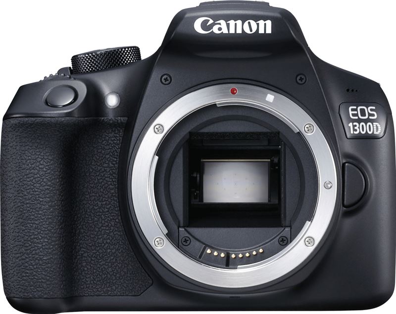Canon EOS 1300D + 18-200mm iS zwart