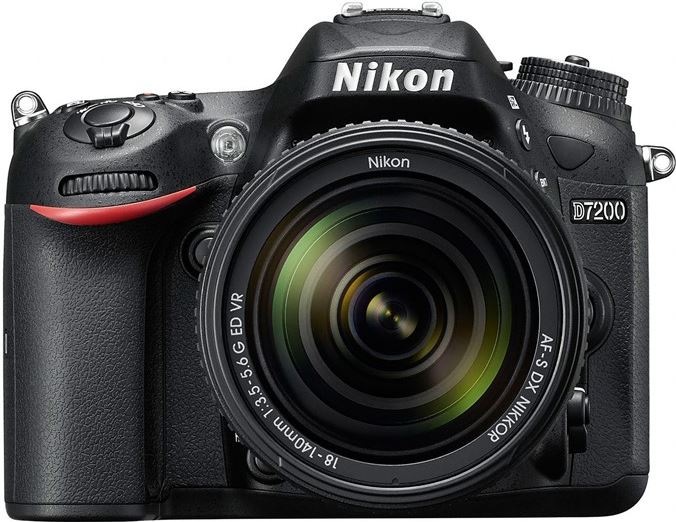 Nikon D7200 + AF-S DX NIKKOR 18-140mm zwart