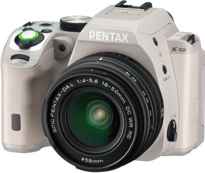 Pentax K-S2 + HD PENTAX-DA 18-50mm beige