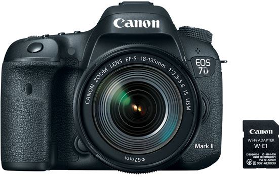 Canon EOS 7D Mark II EF-S 18-135mm IS USM + W-E1 zwart