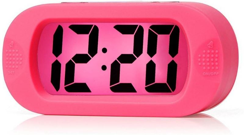 JAP ap17 digitale wekker - stevige alarmklok - met snooze en verlichtingsfunctie - beschermhoes van rubber - roze